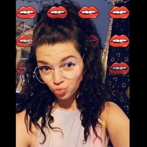 Meet your Posher, Molly marie